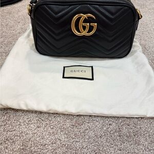Gucci Black marmont medium Crossbody Bag with Gold GG Logo